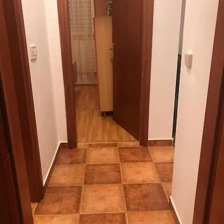 5148-5 For 5 Pers In Apartment Rogoznica (Sibenik-Knin)