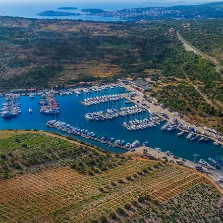 Lägenhet 5148-5 For 5 Pers In *