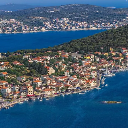 5148-5 For 5 Pers In Appartement